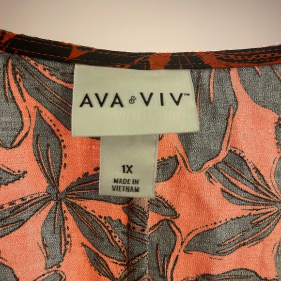 Ava & Viv Cap Sleeve Ruched Shoulder Dress - Picture 5 of 7